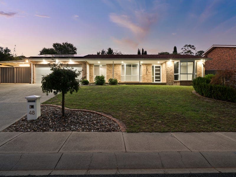 48 Vonwiller Crescent