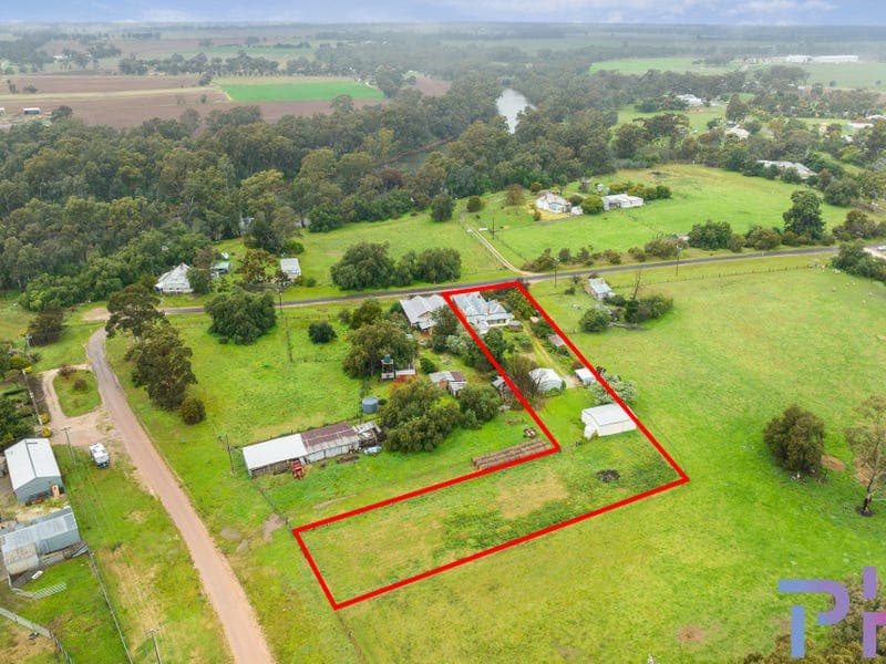 53 McCoy Street, Eddington