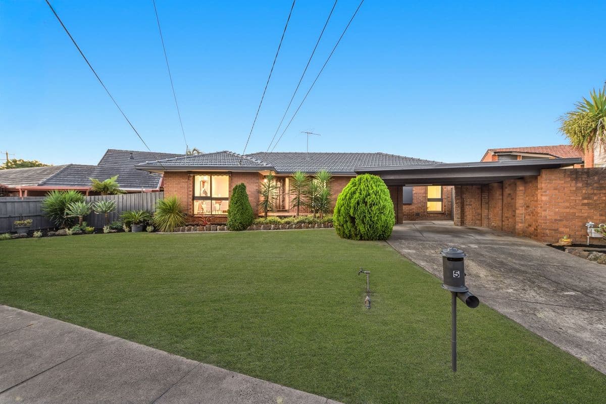 5 Glenthorne Drive