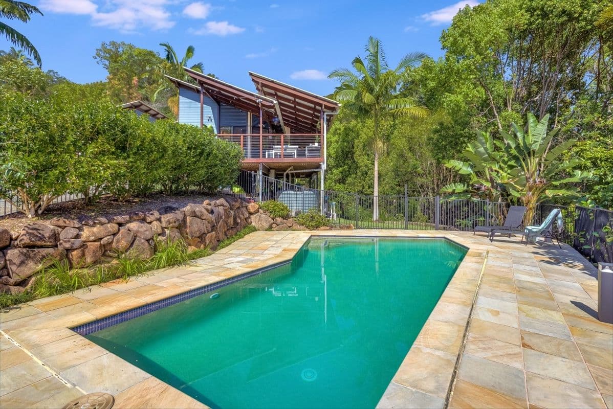 8 Camphor Laurel Road