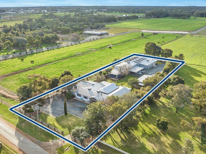 19 Brown Road, Echuca Village