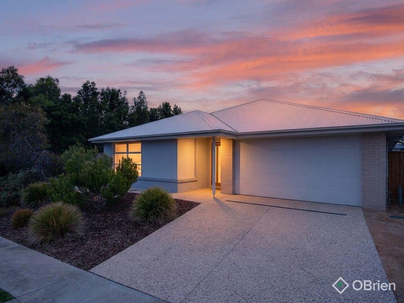 20 Flaxlily Court, Bairnsdale
