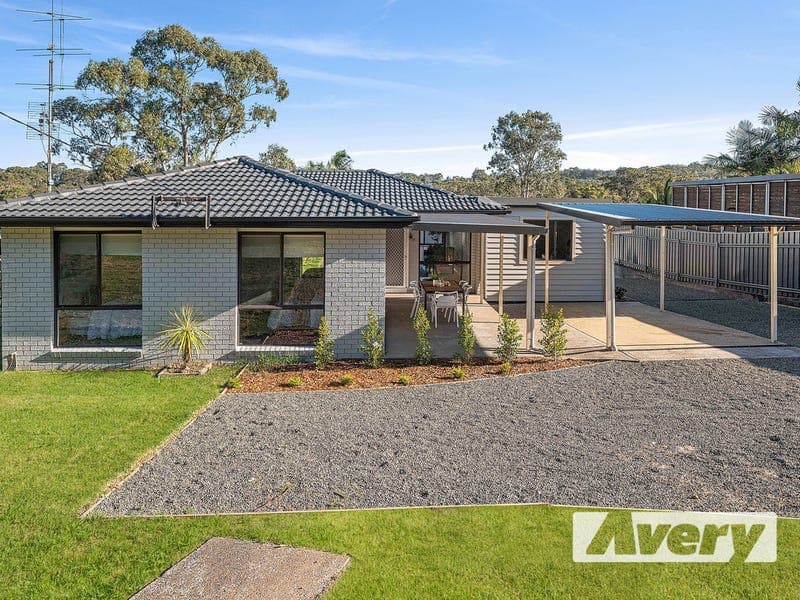 15 Woodlands Avenue, Balmoral