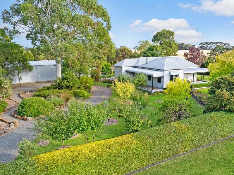 1375 Penshurst - Warrnambool Road