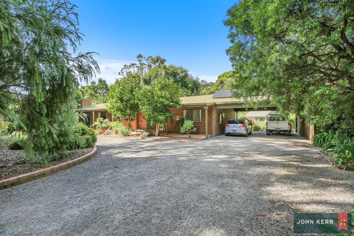 91 Roches Road