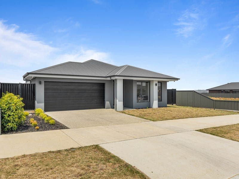 25 Fawcett Road, Lucas