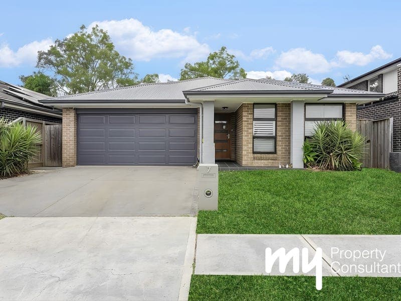 7 Dowie Drive, Claymore
