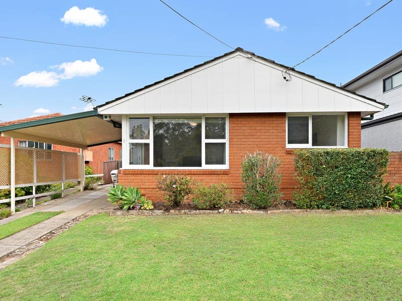 1 Fairyland Avenue, Chatswood West