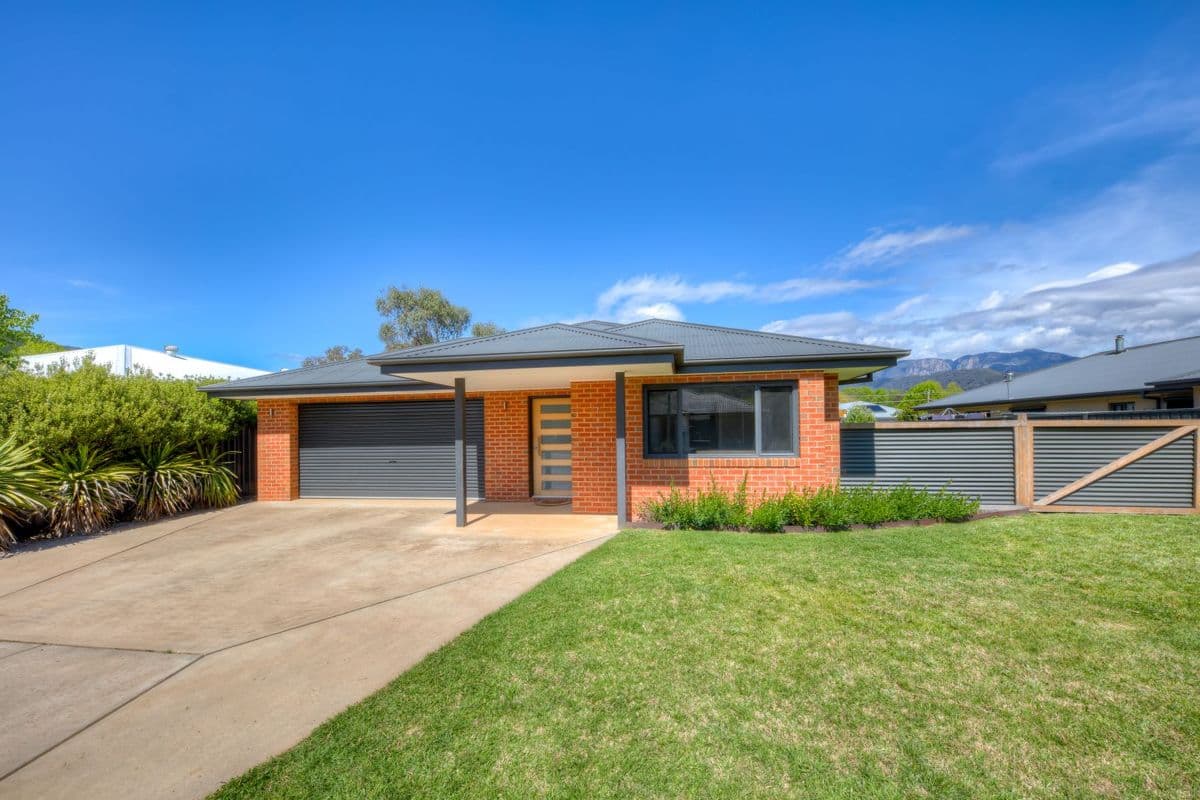 7 Monash Drive