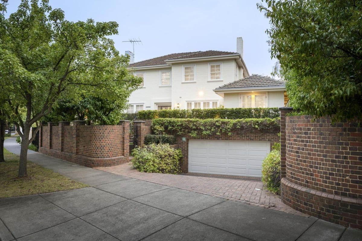 16 Monaro Road