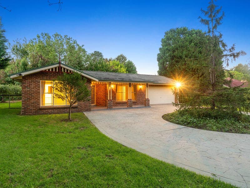 11 Cypress Parade, Bowral