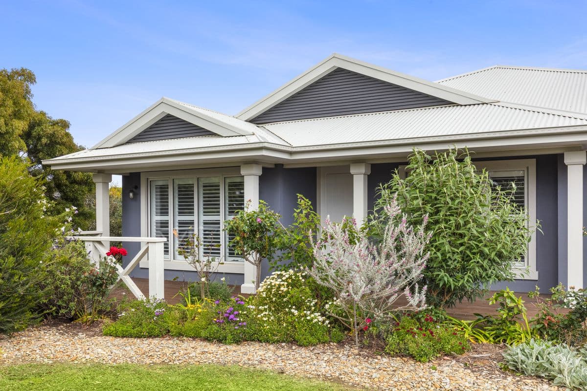 4 Merino Drive