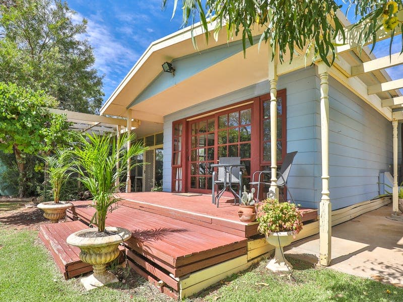 4 Lakeside Court, Cullulleraine